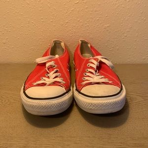 Red converse women 8/mens 6